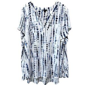TORRID Tunic Blouse Plus Size 5X Blue White Tie Dye Henley Short Sleeve Womens T